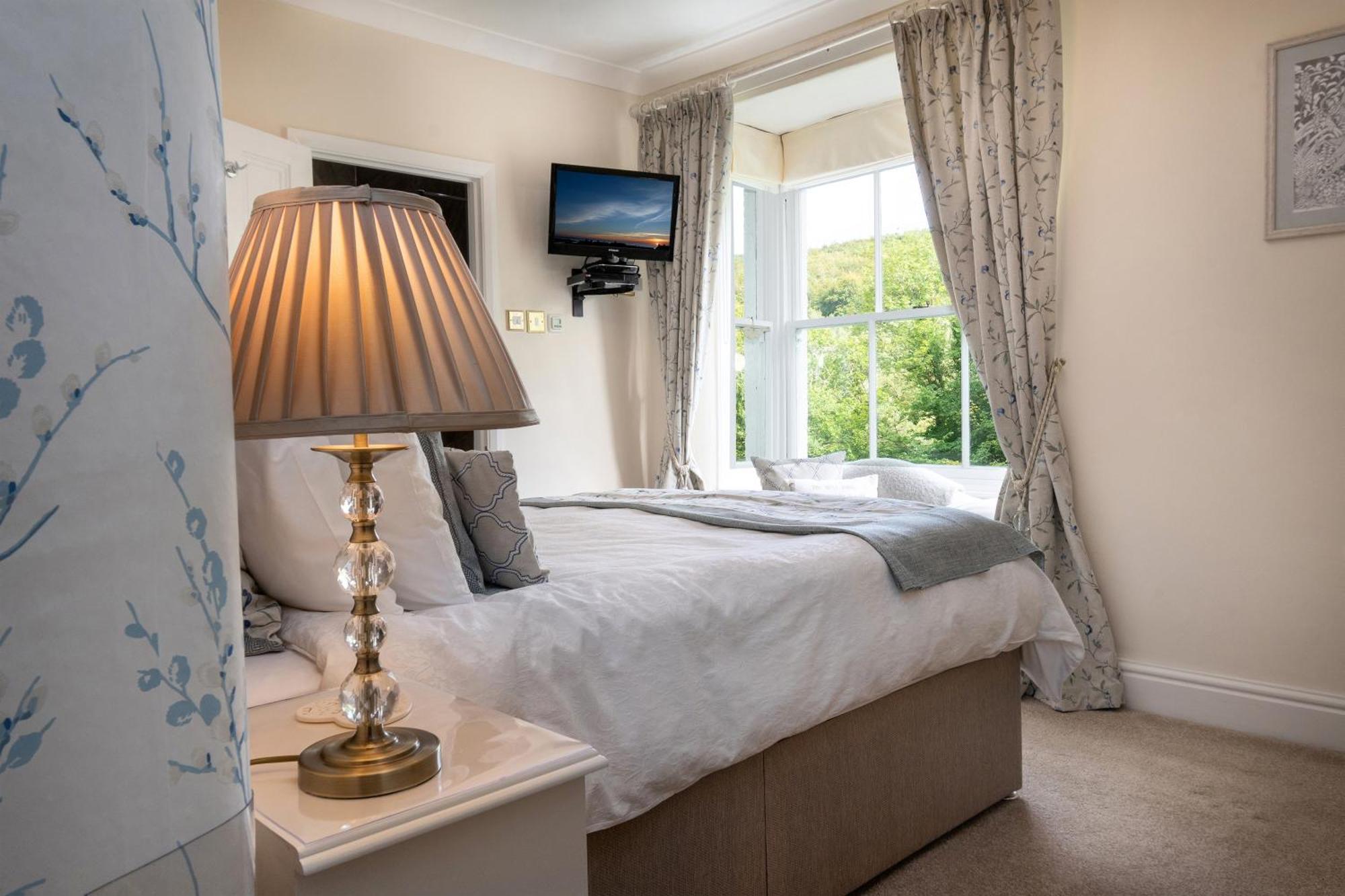 Afon Rhaiadr Country House ดอลเกซเซย์ ภายนอก รูปภาพ